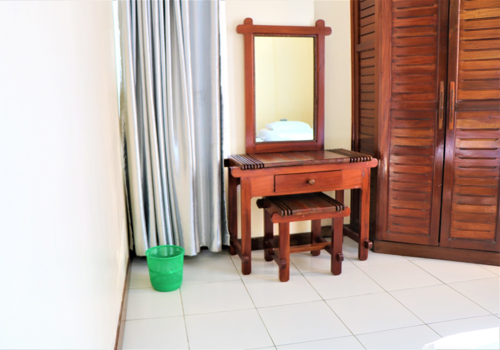 Beach front 2bedroom vacation apartment Mombasa. Affordable furnished Hotel for vacation in Mombasa | Zuru Life Africa